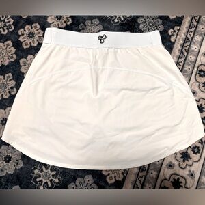 TNAction Aritzia White Skort|Some Medium|